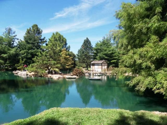 Mizumoto Japanese Stroll Garden