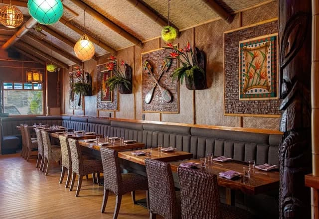 CANE TiKi ROOM Restaurant & Bar