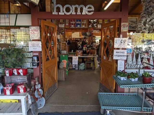 Van Winden's Garden Center