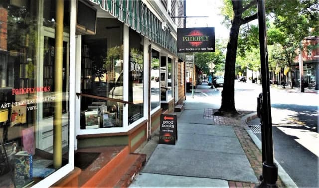Panoply Books