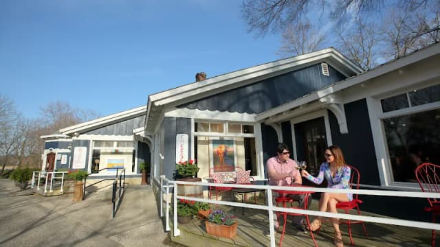 Petter Wine Gallery