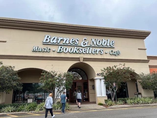 Barnes & Noble