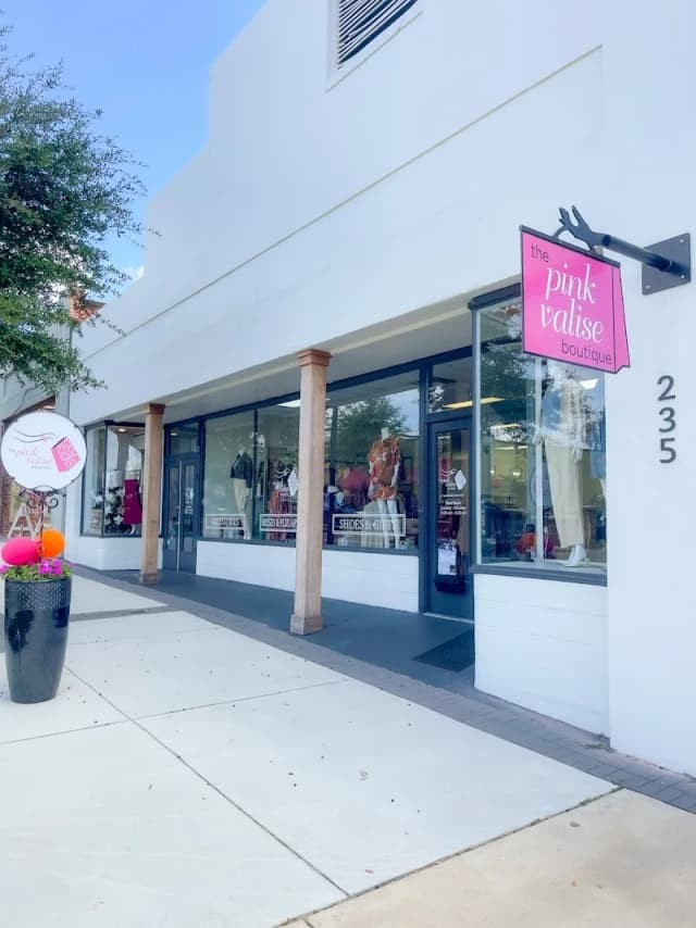 The Pink Valise Boutique