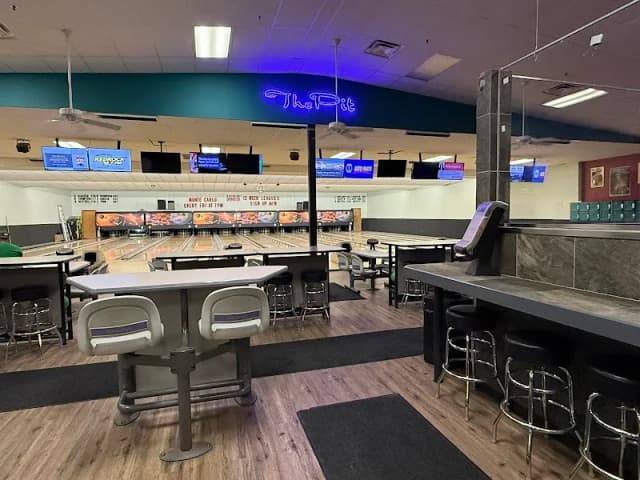The alley sports pub and grill