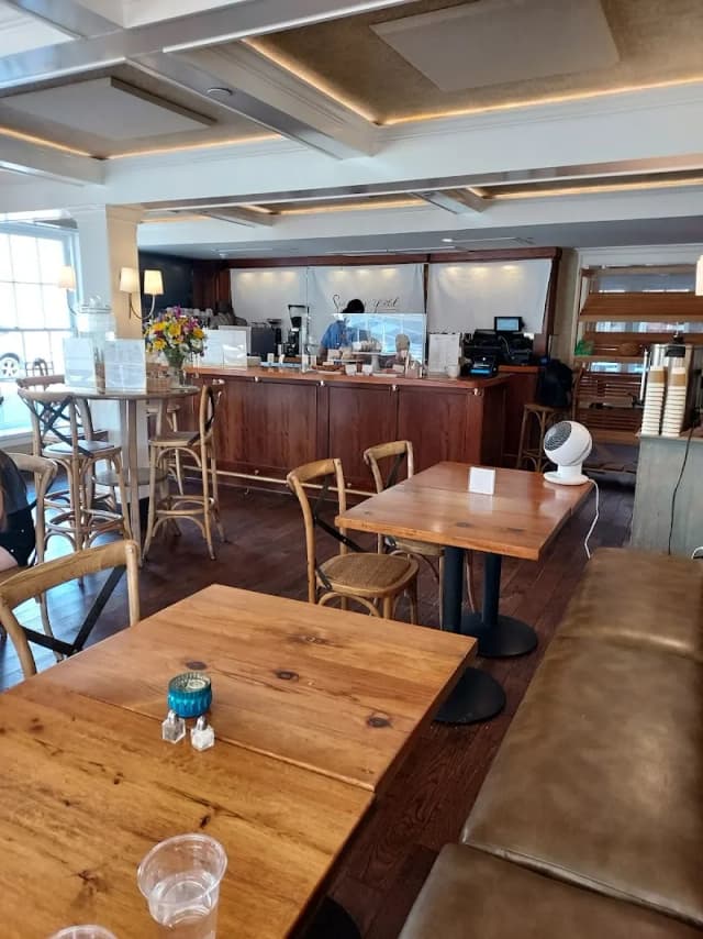 Seasons' Yield Cafe at Wildberry Market