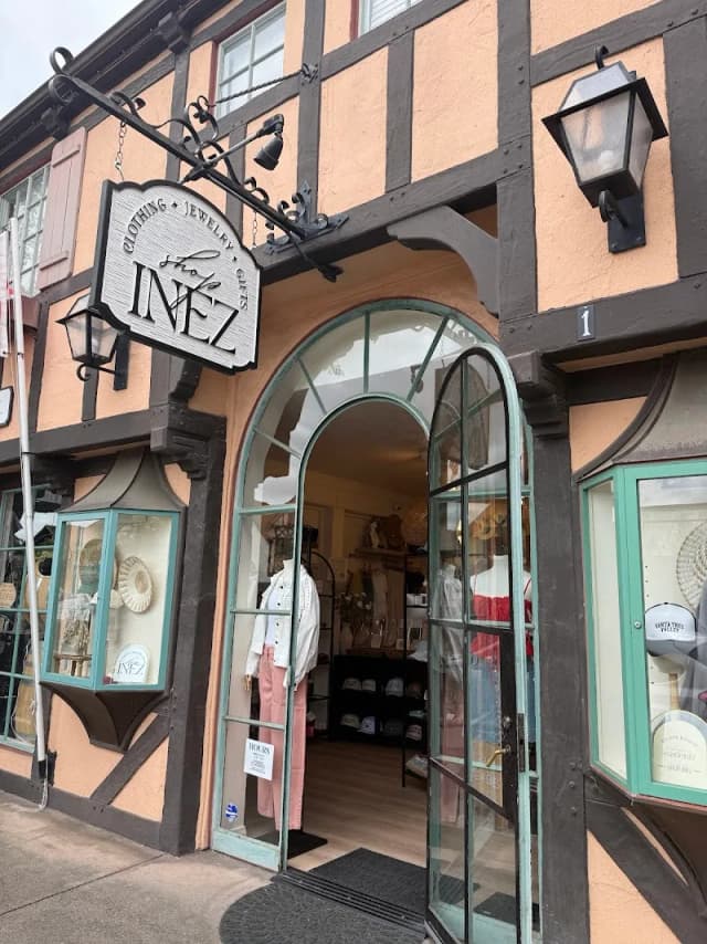 Shop Inez