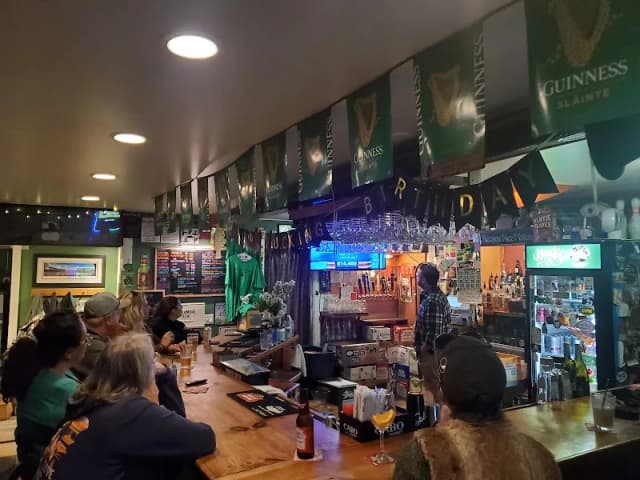 Burt's Irish Pub