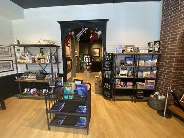 ​aMUSEd Fine Art & Extraordinary Books