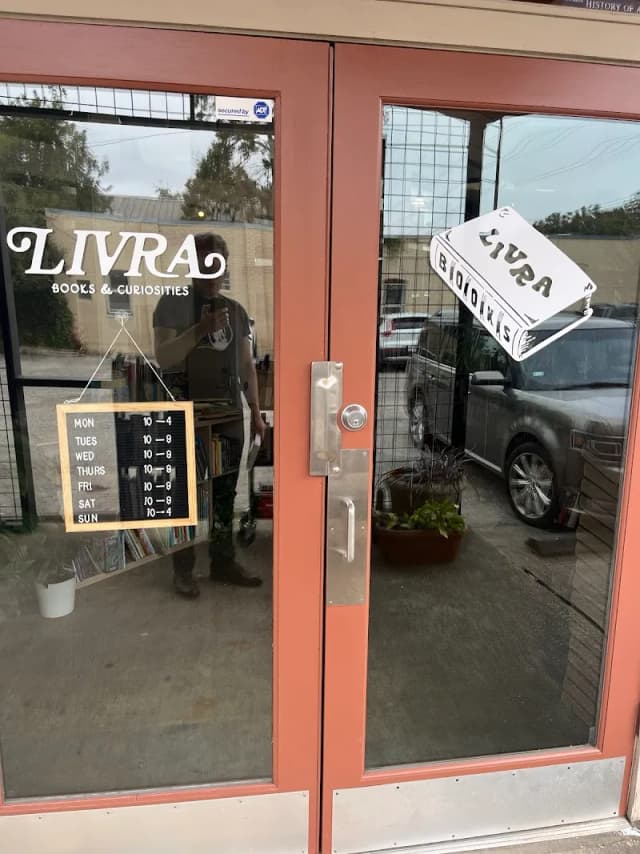 Livra Books