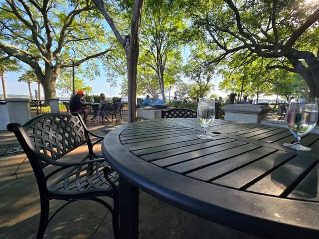 Saltus River Grill