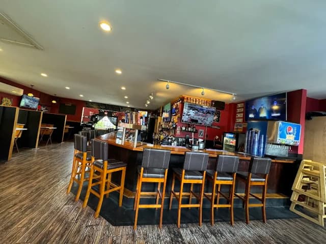 Dog & Pony Tavern