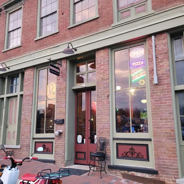 Bricks Restaurant and Pub