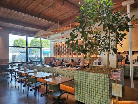 Cute spots in Healdsburg CA